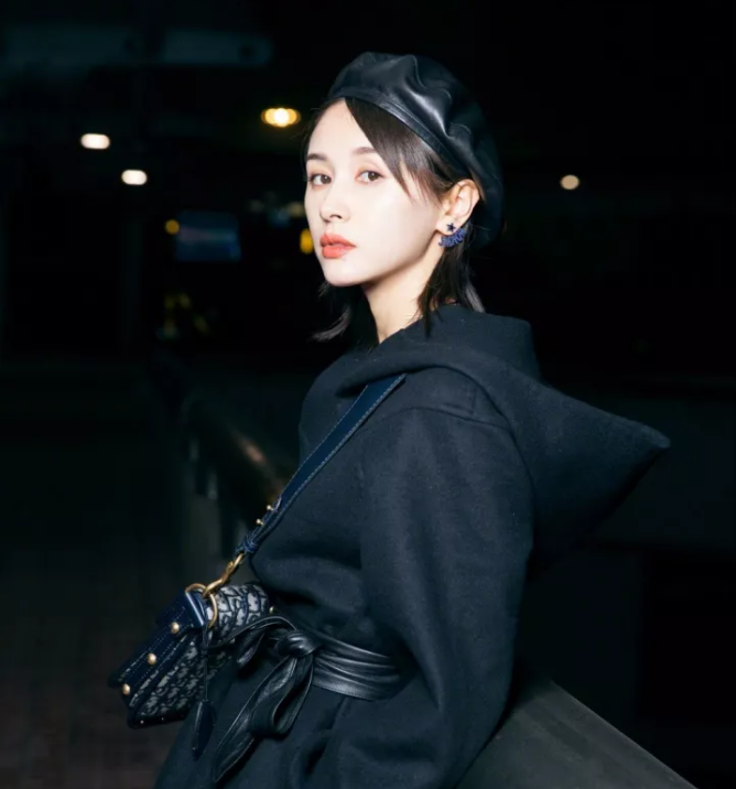 今年秋冬最chic！原來短發(fā)和帽子這么配??！